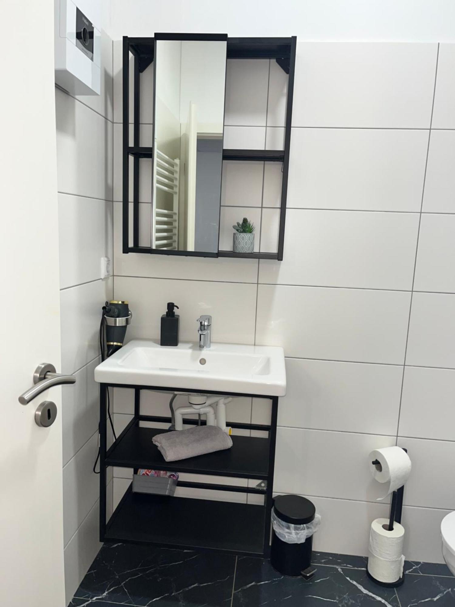 Apartment Central 10D 55Qm Wi-Fi Free Parking Calm Back House Dortmund Exterior photo