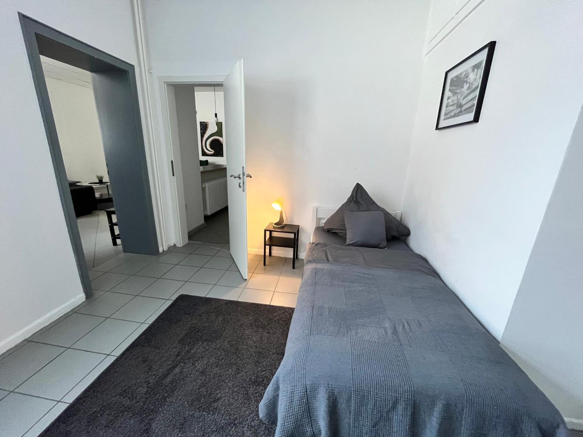 Apartment Central 10D 55Qm Wi-Fi Free Parking Calm Back House Dortmund Exterior photo